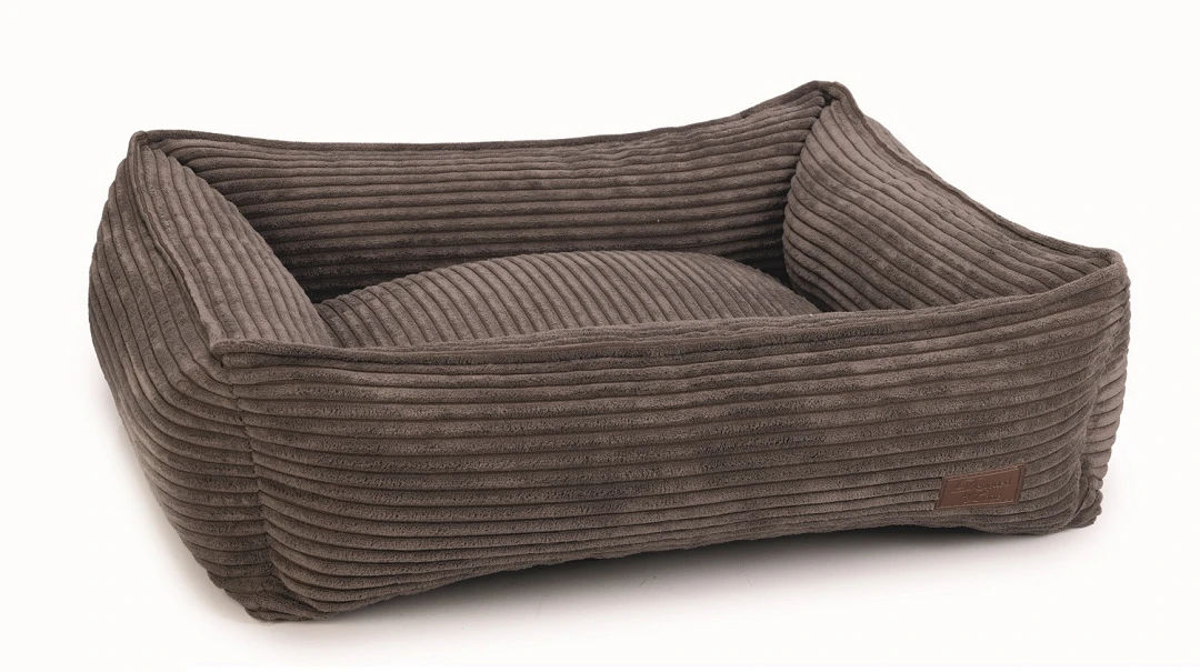 Designed By Lotte Hondenmand Ribbed Bruin