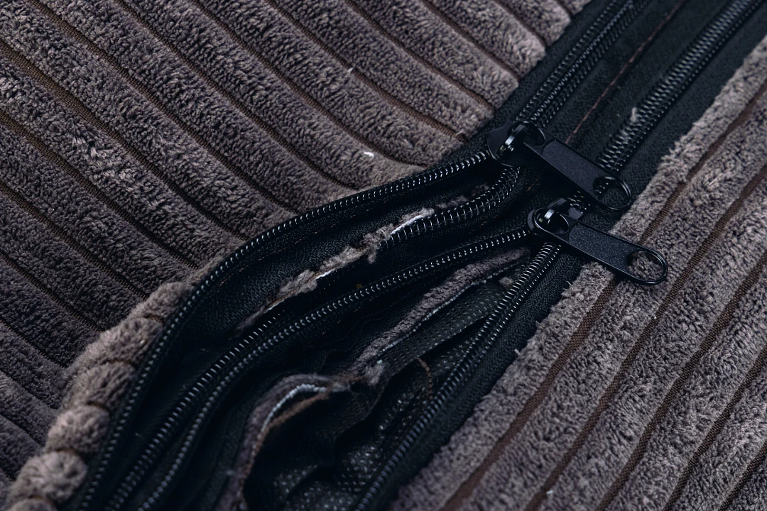 Designed By Lotte Hondenmand Ribbed Bruin - Image 4